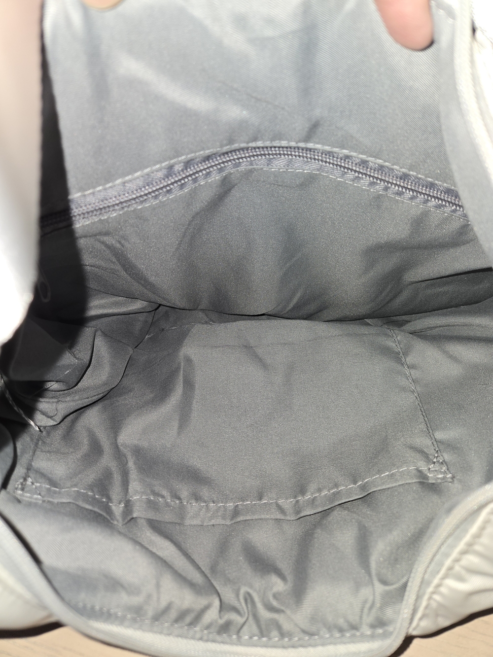 GAIAM Light Gray Nylon Shoulder Hobo Bag - Picture 3 of 3